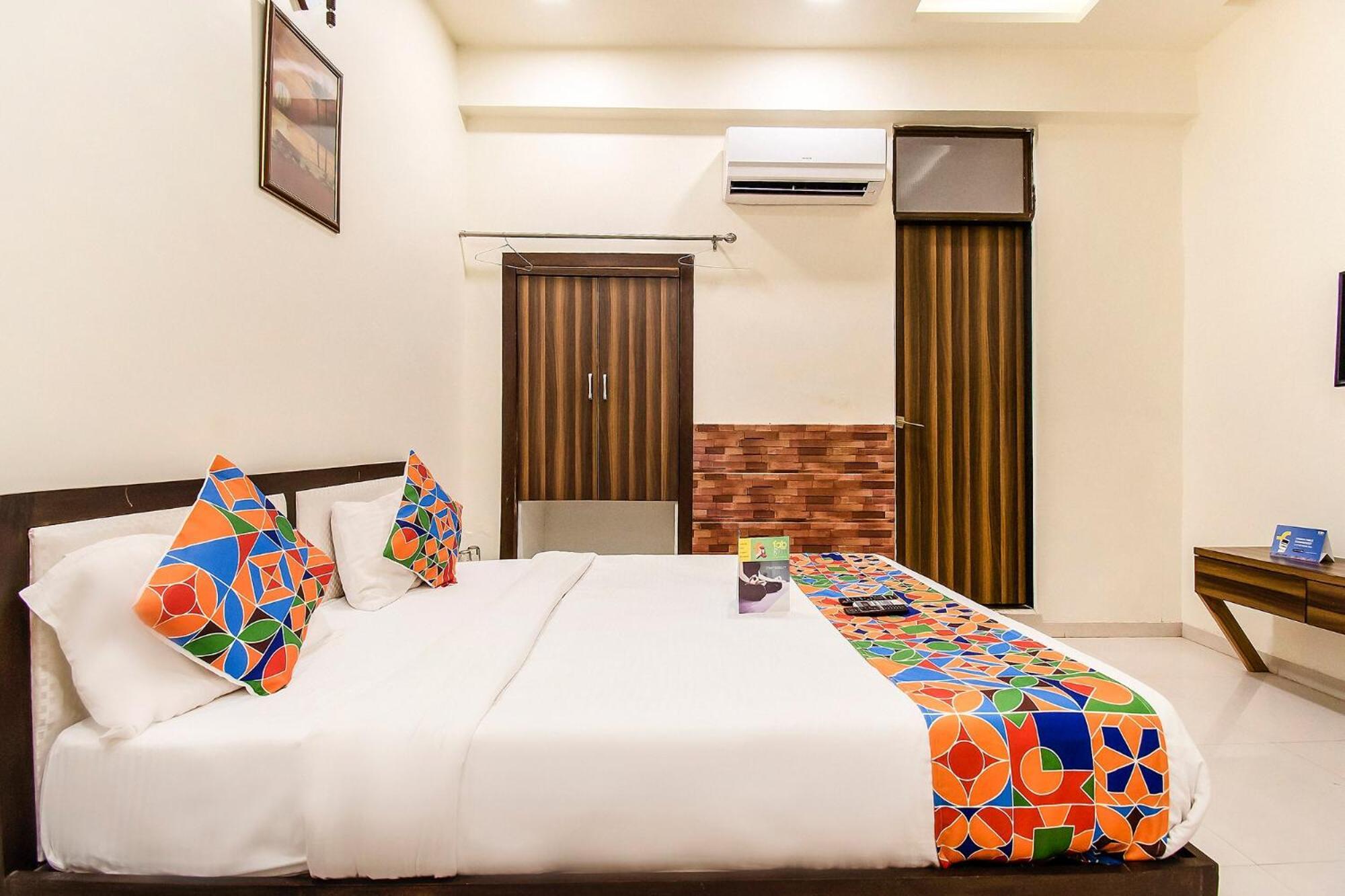Fabhotel Maher Inn Ahmadabad Zewnętrze zdjęcie