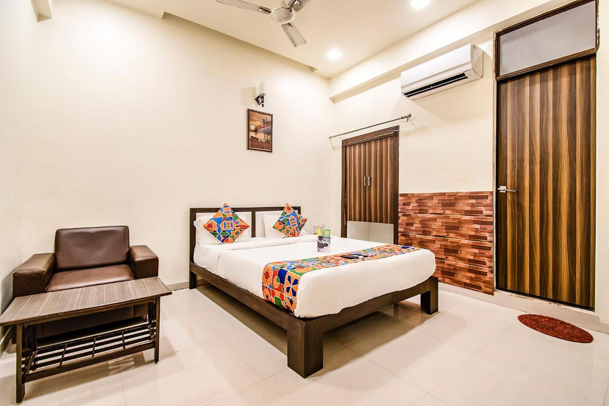 Fabhotel Maher Inn Ahmadabad Zewnętrze zdjęcie