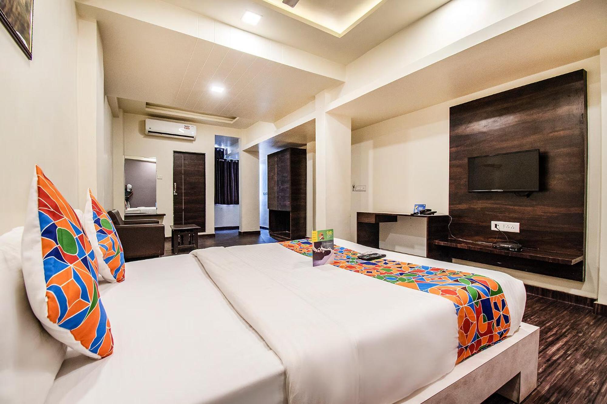 Fabhotel Maher Inn Ahmadabad Zewnętrze zdjęcie