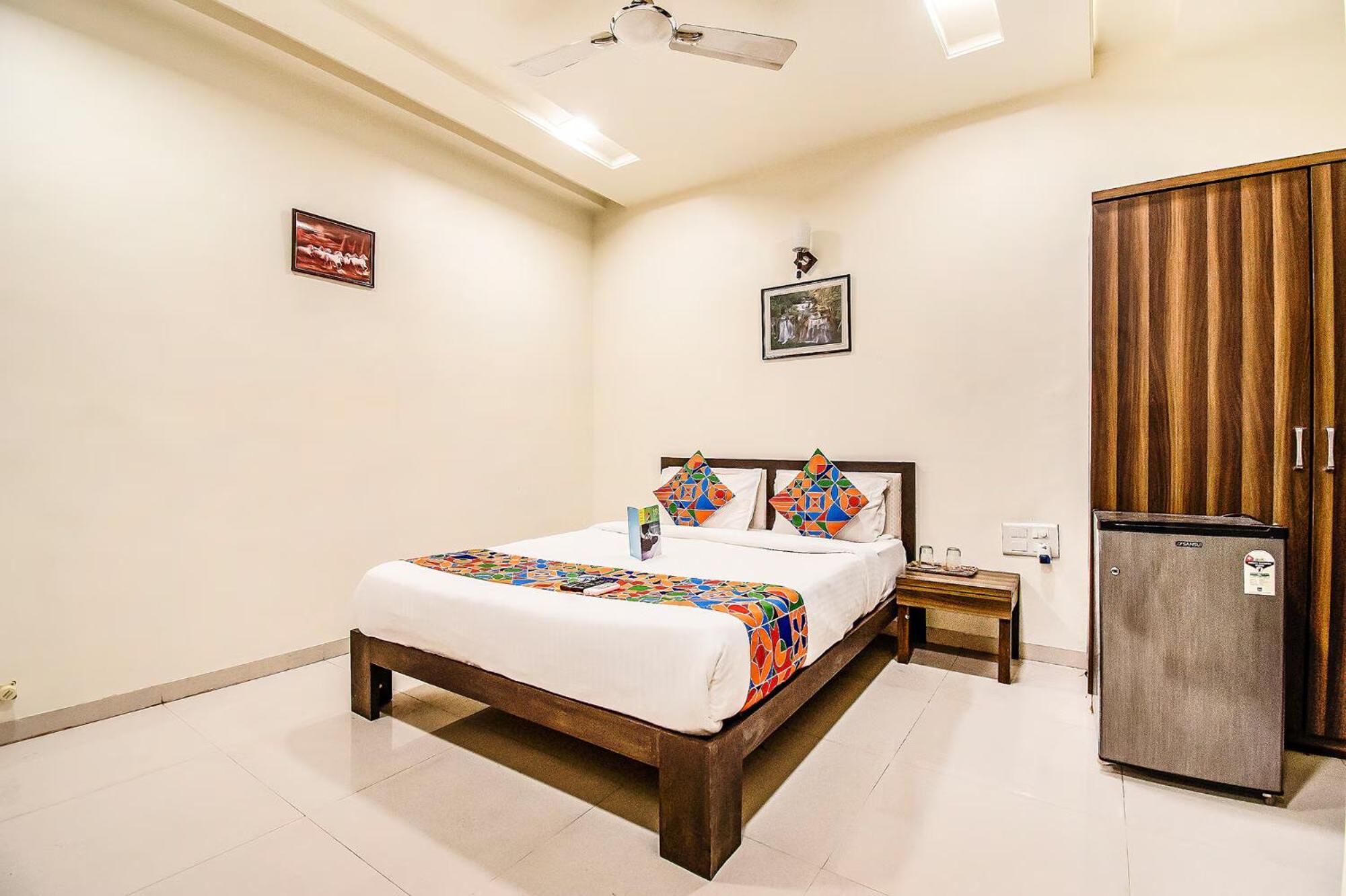 Fabhotel Maher Inn Ahmadabad Zewnętrze zdjęcie
